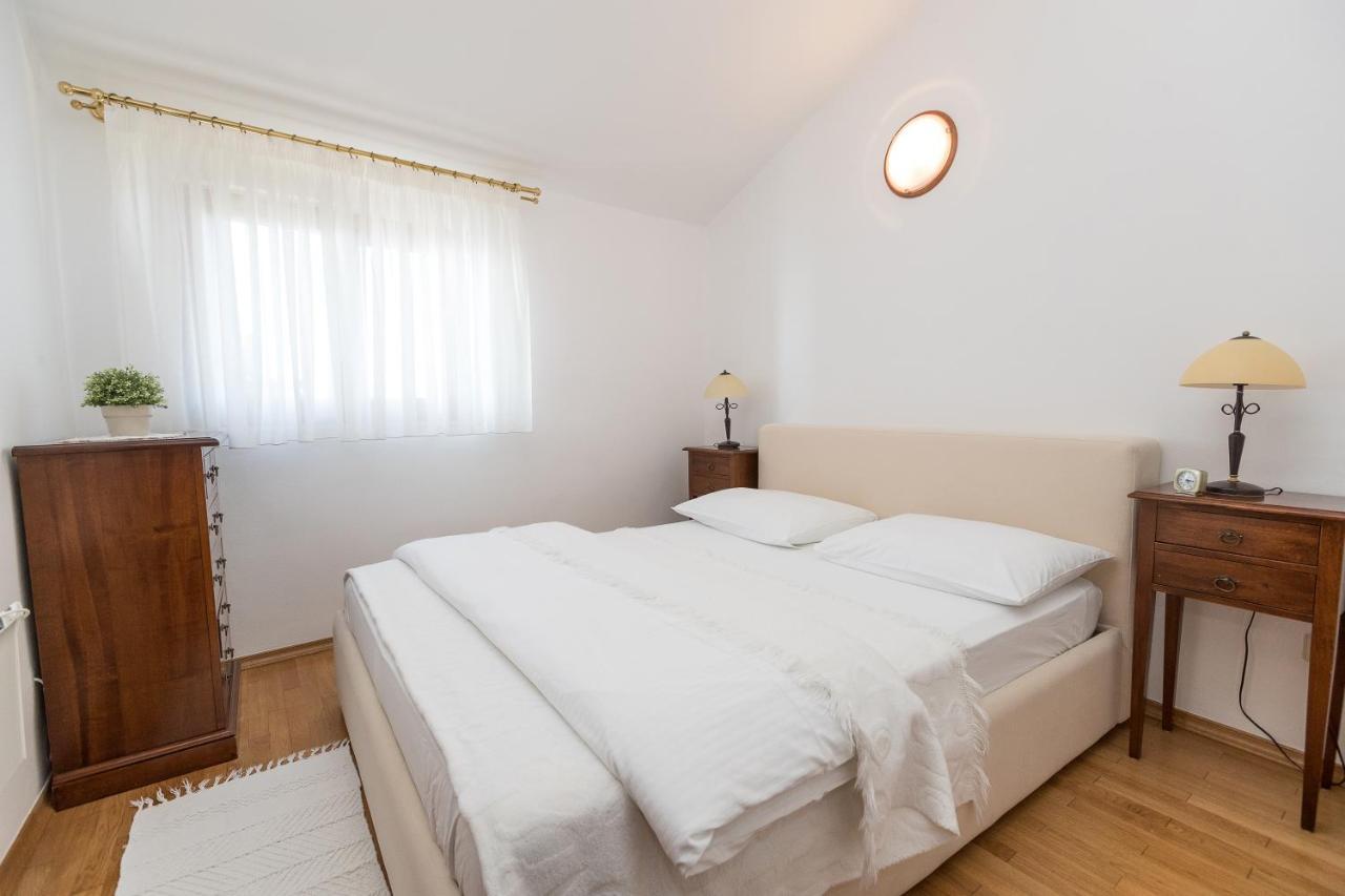 Apartments Villa Castello Crikvenica Ngoại thất bức ảnh
