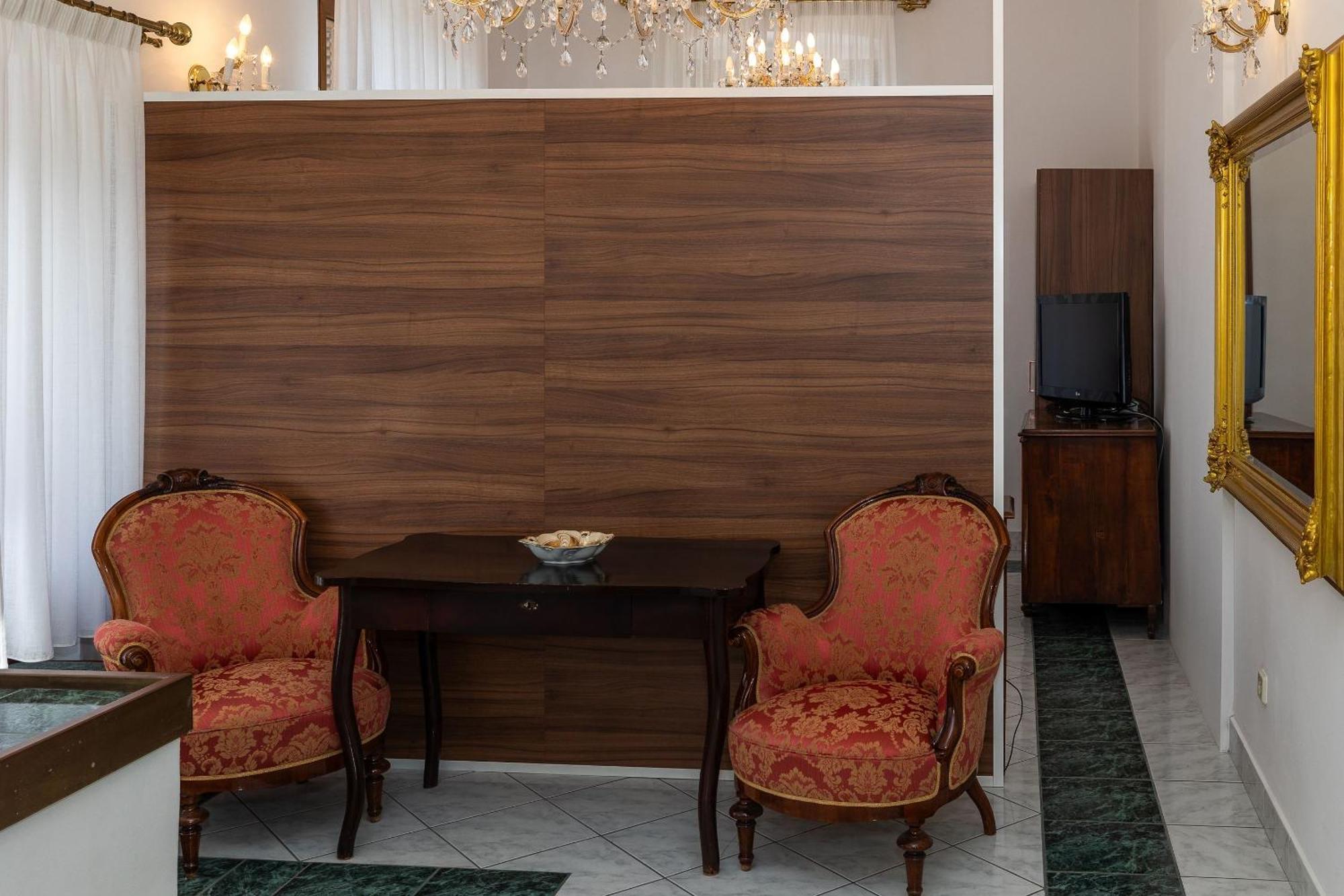Apartments Villa Castello Crikvenica Phòng bức ảnh
