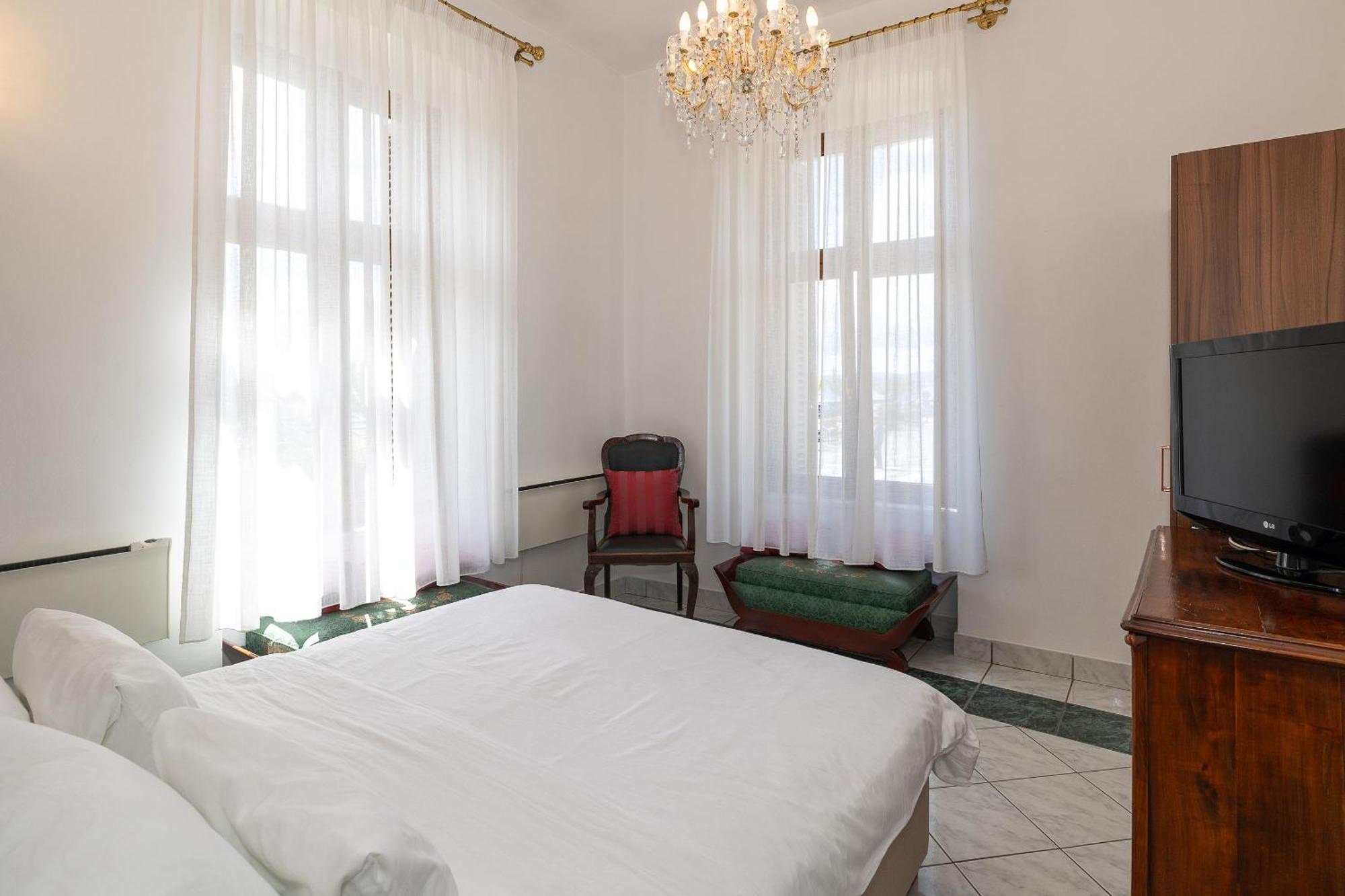 Apartments Villa Castello Crikvenica Ngoại thất bức ảnh
