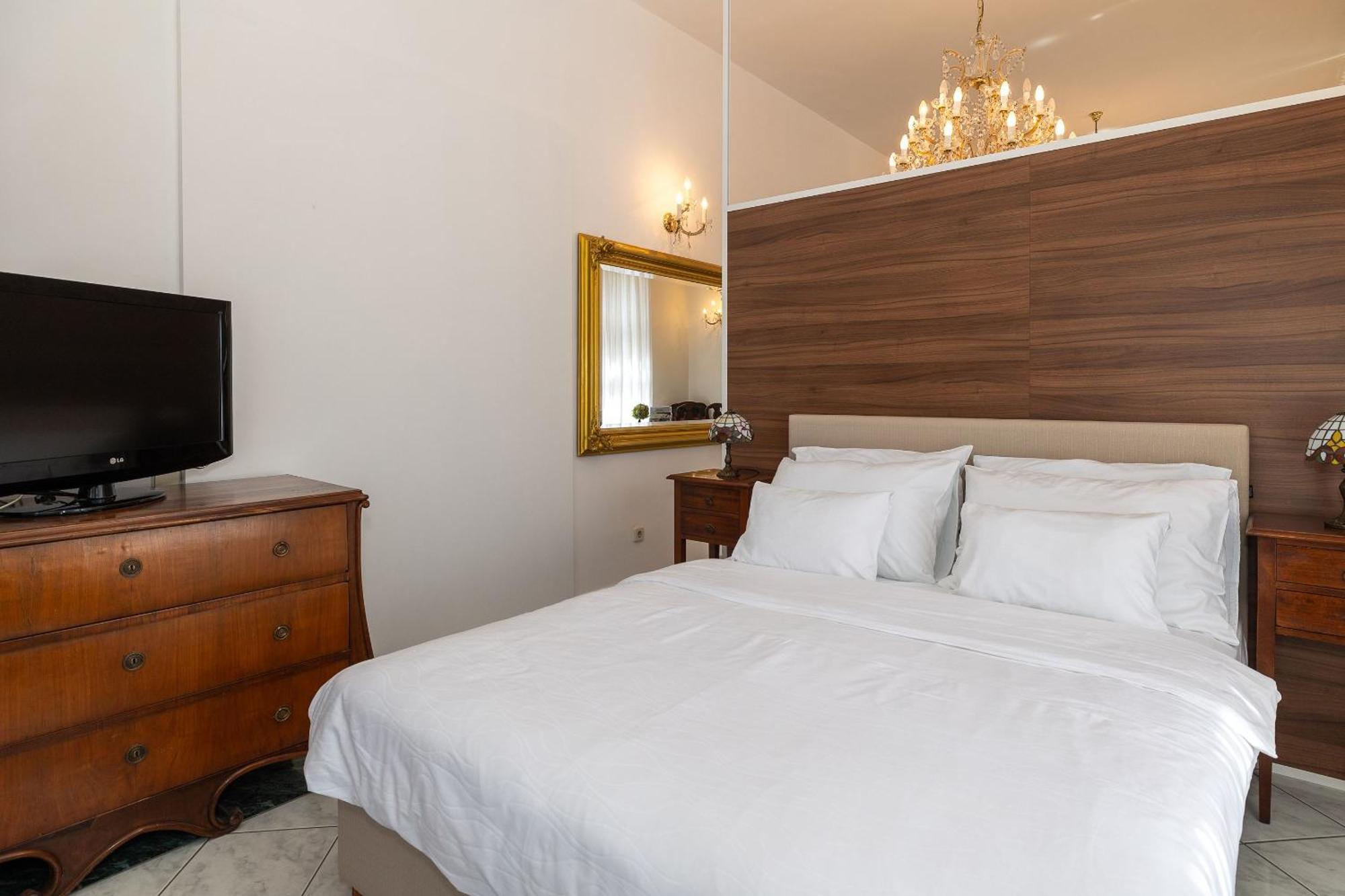 Apartments Villa Castello Crikvenica Ngoại thất bức ảnh