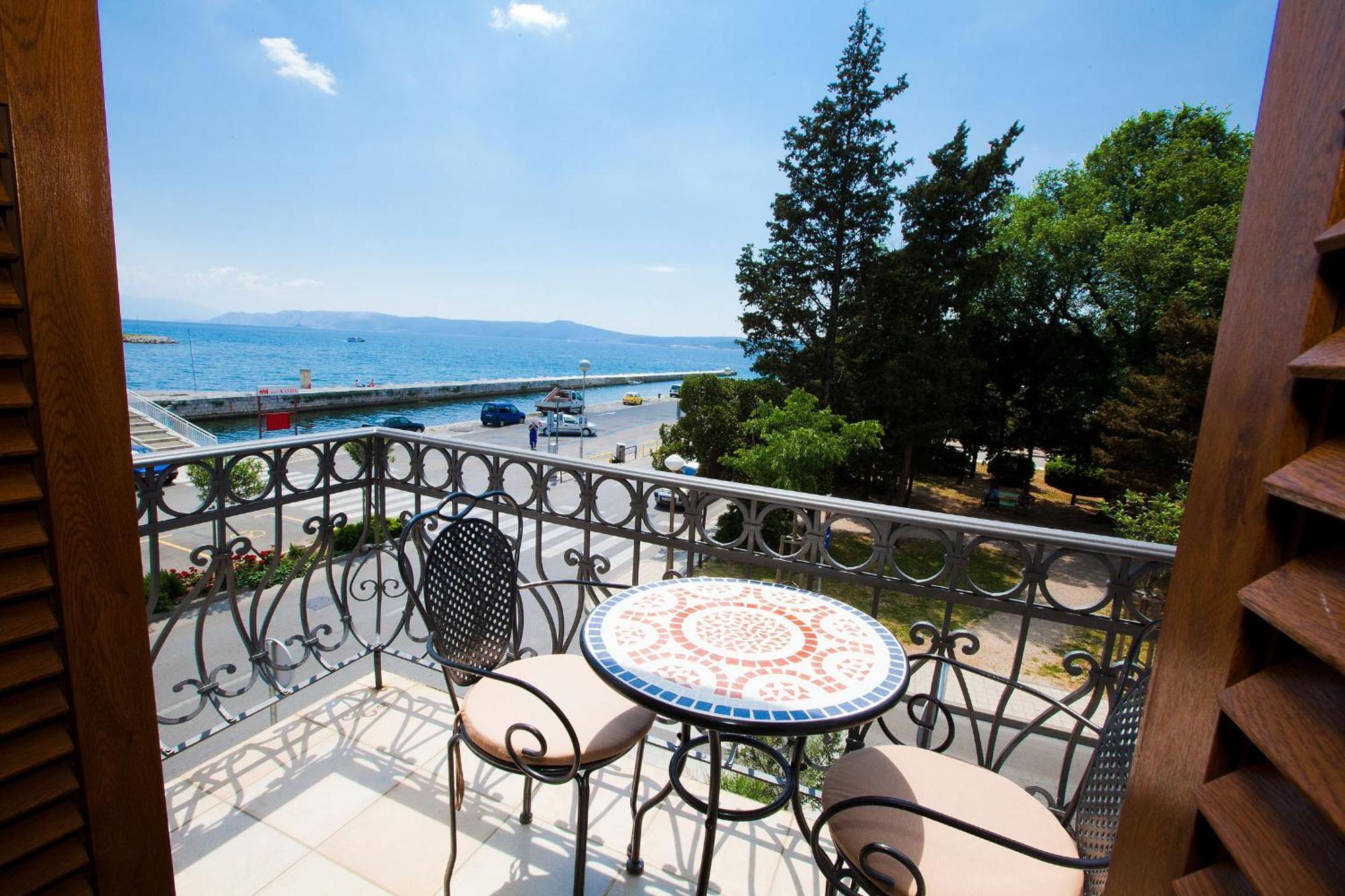 Apartments Villa Castello Crikvenica Ngoại thất bức ảnh